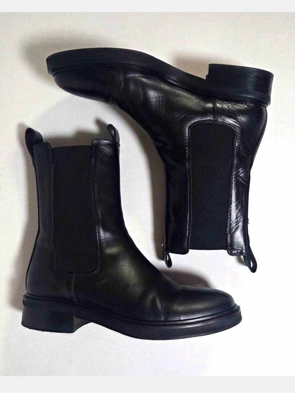 Aeyde Women's Black Leather Chelsea boots